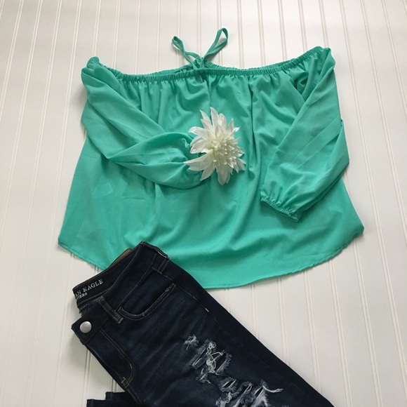 Off shoulder long sleeve blouse - Picture 3 of 6